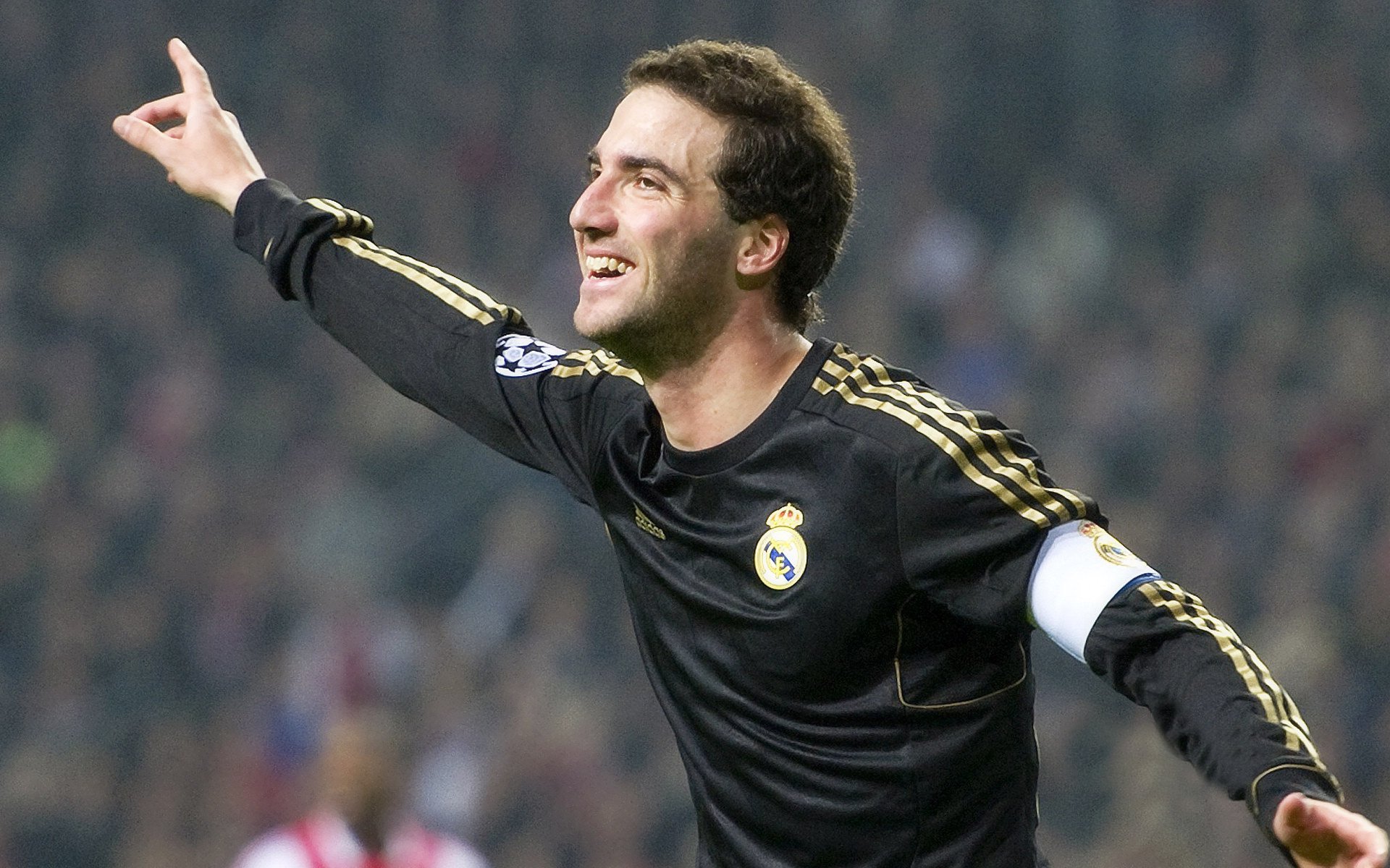 突尼斯选手决赛登场 收获关注与掌声，突尼斯是哪里的